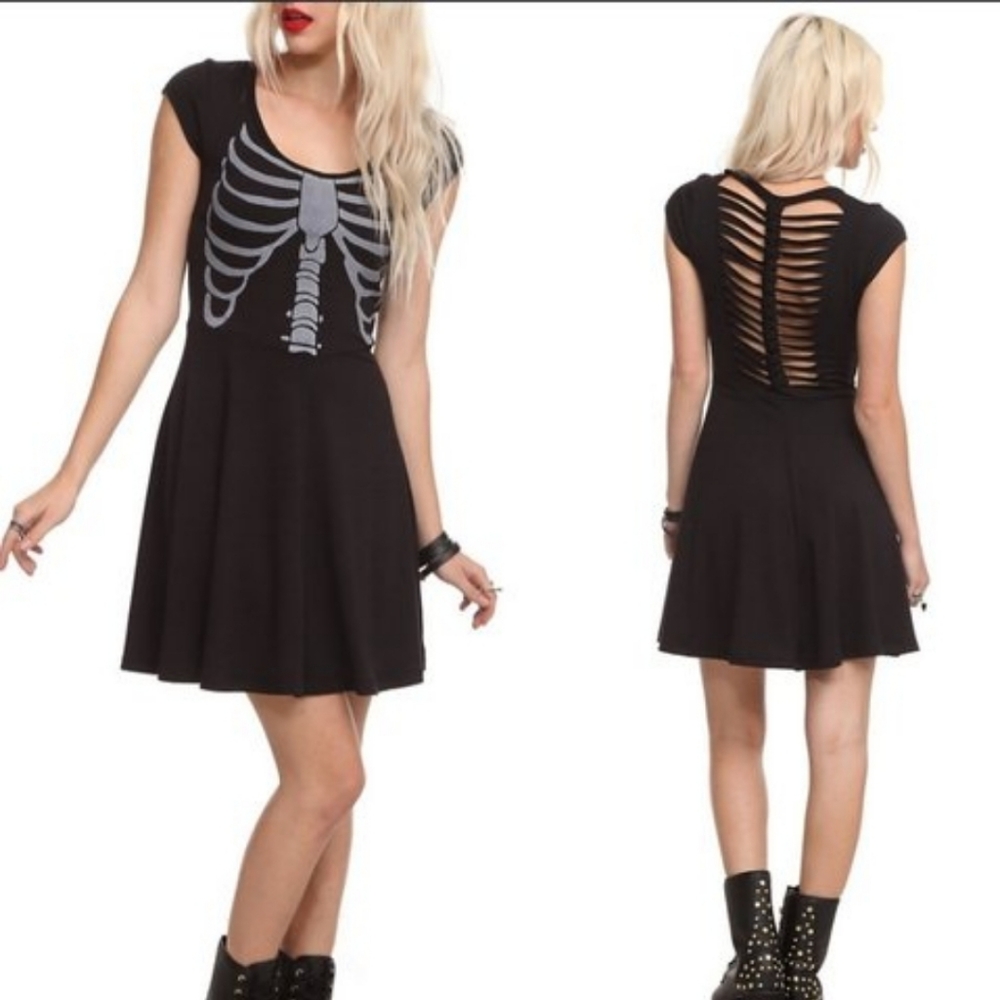 Like New Slashed Back Fit & Flare Goth Spooky Creepy Witchy Dress!!